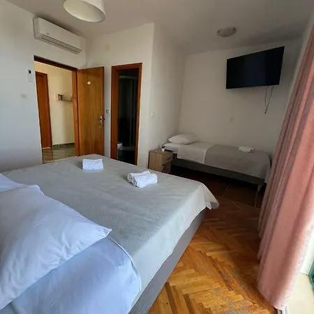 With Shared Kitchen 