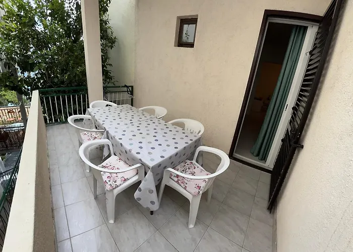 公寓 With Shared Kitchen 