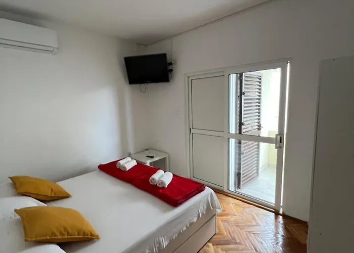 公寓 With Shared Kitchen 